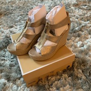 MICHAEL Michael Kors Damita Wedge
